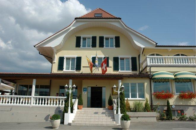 Restaurant-Hotel Seeblick Morigen Exterior photo
